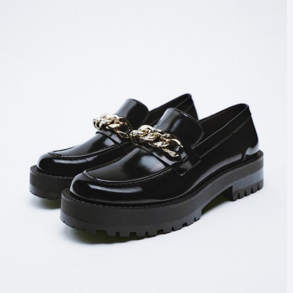 Zara Shoes - Zara Chunky Chain Loafer